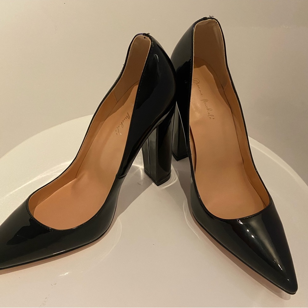 Dionne Micheli Shoes - Picture 4 of 4